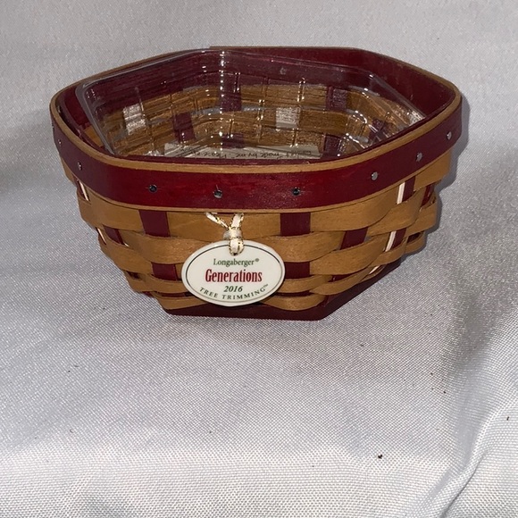 Longaberger Accents Longaberger Tree Trimming Generations Basket